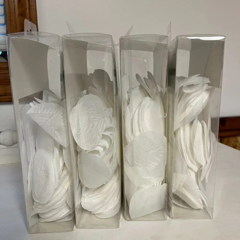 NWT White Silk Flower Petals - 1200 Pieces